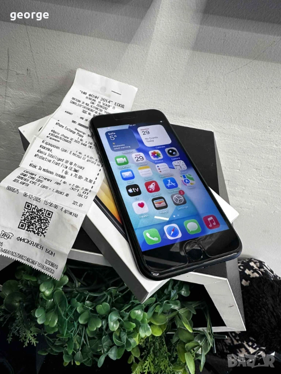 Телефон Iphone SE 2022 64GB, снимка 1
