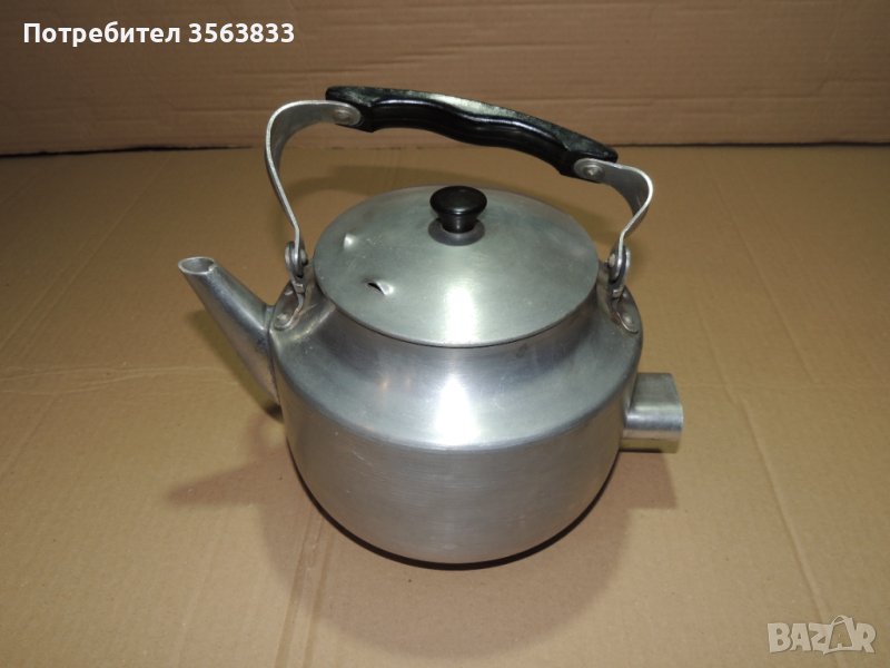 Руски чайник електрически 2.5 литра без кабел, снимка 1