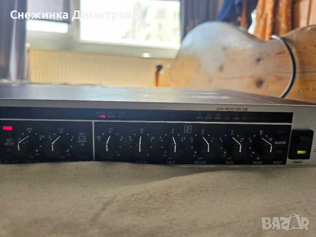 Професионален еквалайзер Behringer XR2000, снимка 5 - Еквалайзери - 51550681