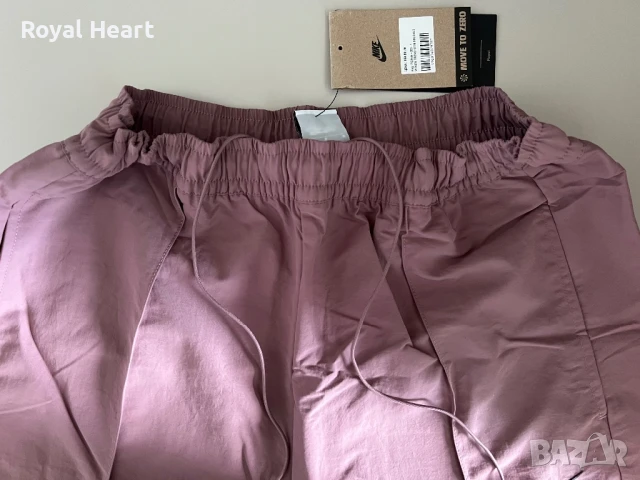 Нов с етикета! Панталон Nike Mid-Rise Open-Hem Pants 'Smokey Mauve' | M, снимка 4 - Панталони - 46021772