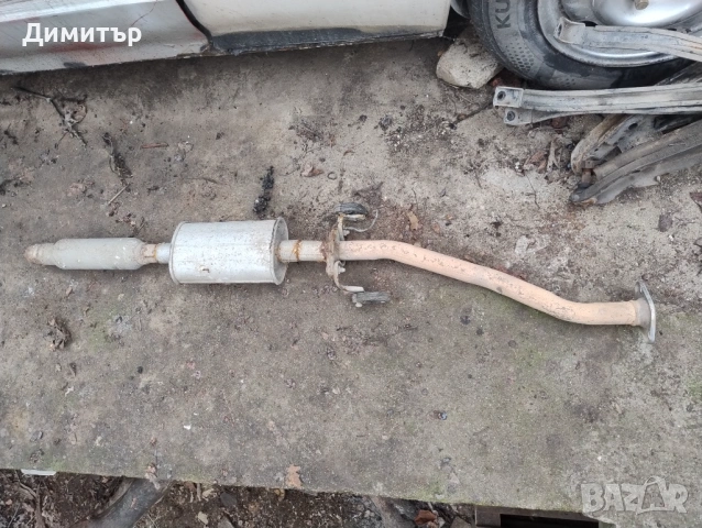 Гърне Средо За Нисан Примера 1.6 16В Седан 1991г / Nissan Primera 1.6 16V Sedan 1991y