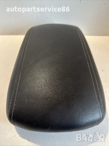 Преден подлакътник черна кожа за KIA Sportage (2020), снимка 2 - Части - 53338149