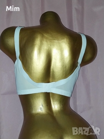 BODYWEAR 100 C Ретро бял дантелен сутиен без банели , снимка 3 - Бельо - 53377187