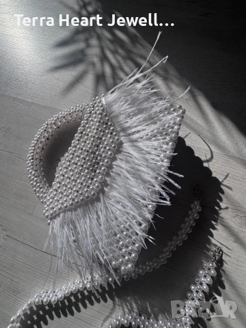 Дамска чанта от перли пера и кристали, снимка 6 - Чанти - 52502098