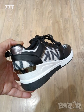 обувки , снимка 3 - Дамски ежедневни обувки - 43586730