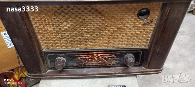 старо радио , снимка 2 - Радиокасетофони, транзистори - 44000483