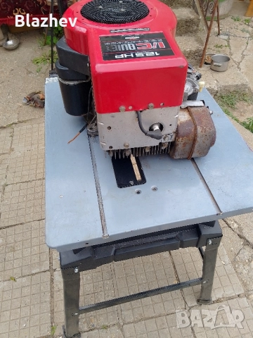 Двигател Briggs& Stratton 12.5 hp, снимка 3 - Градинска техника - 51867485