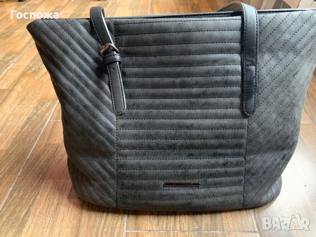 Десет дамски чанти, снимка 4 - Чанти - 41790372