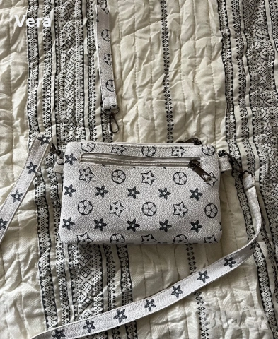 Дамска кожена чанта, снимка 3 - Чанти - 51953638