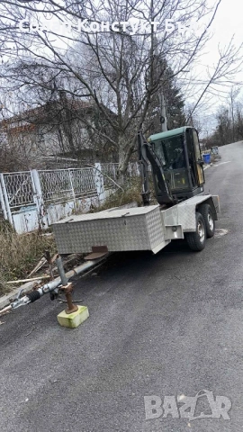 Продава се мини багер VOLVO EC15C 2015г