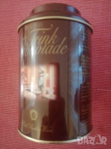 Тенекиена кутия от шоколад. , снимка 2 - Колекции - 26549722