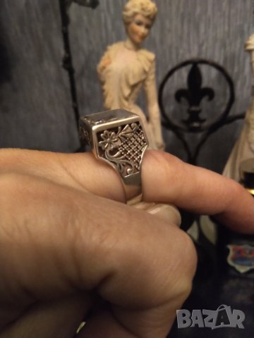 Мъжки масивен сребърен пръстен ръчна изработка с бял сапфир , снимка 3 - Пръстени - 43024561