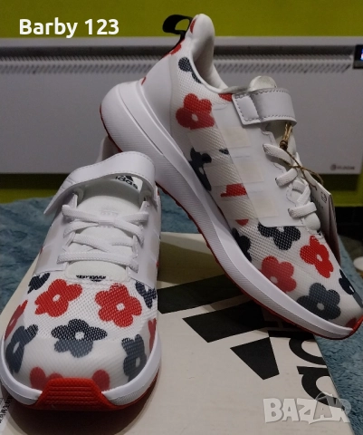 Уникални маратонки Adidas за момиче