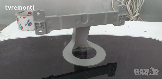 TV стойка Philips 40PFL7605H/12, снимка 2 - Стойки, 3D очила, аксесоари - 28856989