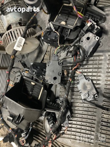 Mercedes w221 Мотор реостат клапи радиатори парно, снимка 2 - Части - 43105128