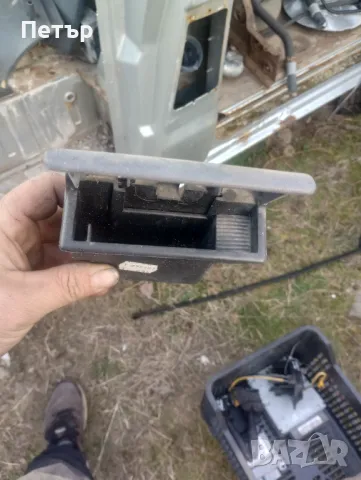 Пепелник Форд транзит 2000-2006г, снимка 2 - Части - 49072766