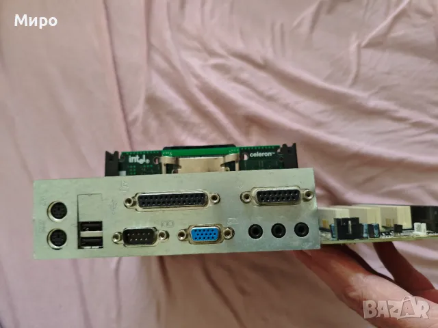 Ретро компютър Slot1, снимка 3 - Работни компютри - 49548901