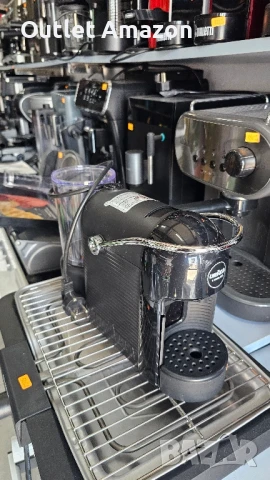 кафемашина с капсули  LAVAZZA A Modo Mio 