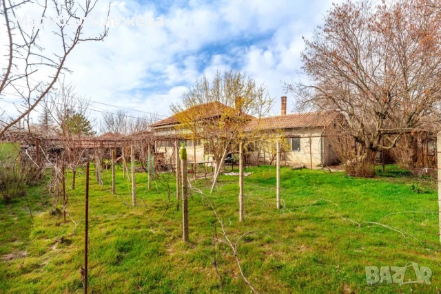 Продава се къща , снимка 2 - Къщи - 52647311