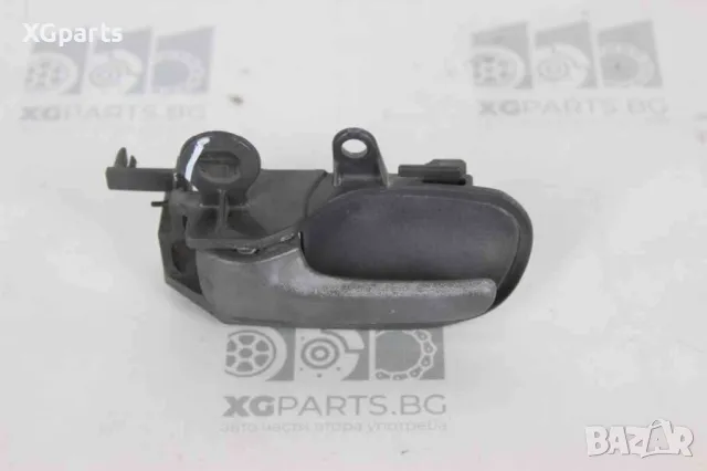 Дръжка предна лява вътрешна за Toyota Yaris Verso (1999-2005)