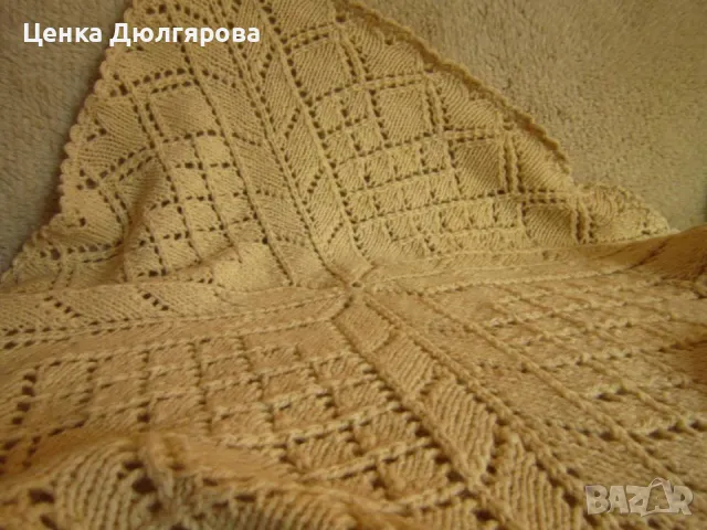 Вълнено одеялце (80 см / 80 см) с подвижна играчка зайче., снимка 3 - Спално бельо и завивки - 50291324