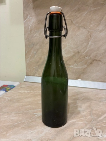 Стара бутилка от безалкохолно питие