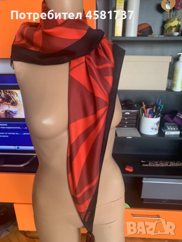 Копринен шал Uterqüe, снимка 11 - Шалове - 51742134