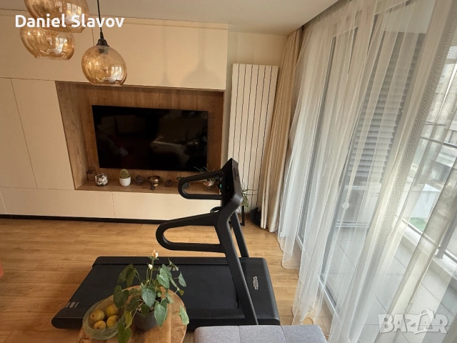 Бягаща пътека Technogym MyRun, снимка 2 - Фитнес уреди - 53603011