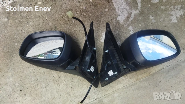 Продавам ляво и дясно огледало за Сузуки Суифт 2005/2010