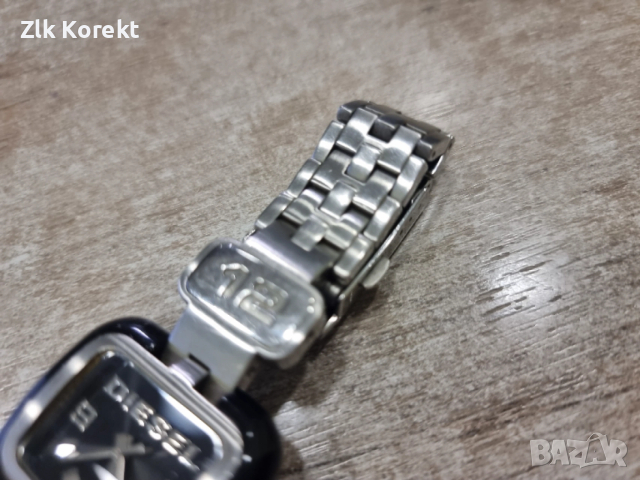 Дамски часовник Diesel 30 мм., снимка 4 - Дамски - 53417002