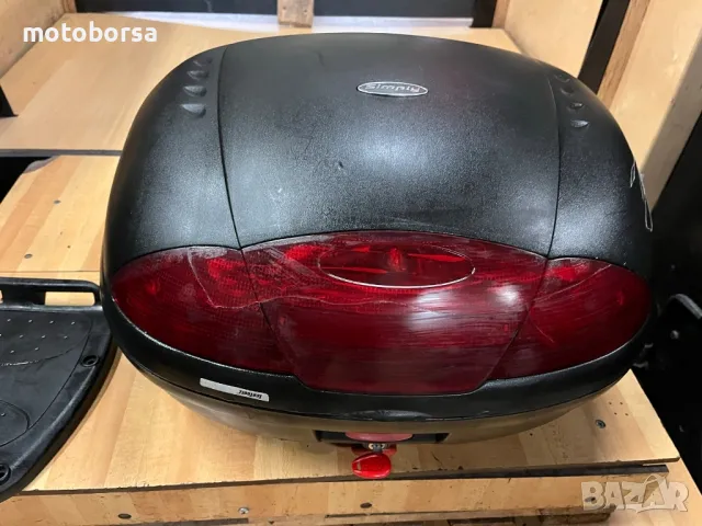 багажен куфар за скутер или мотоциклет голям размер 