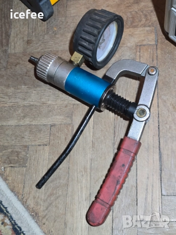 Вакуум помпа за проверка wurth, снимка 2 - Индустриална техника - 52261495