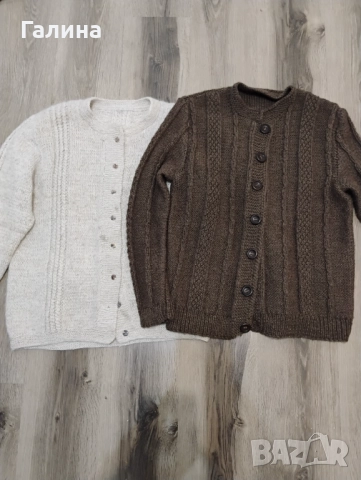 Две плетени жилетки