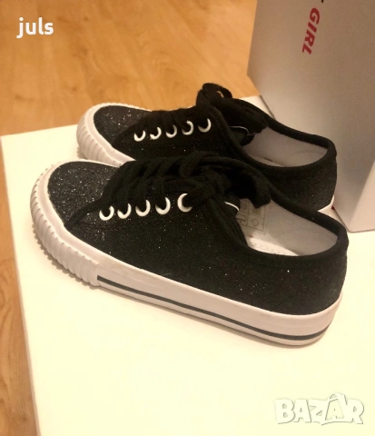 Karl Lagerfeld Kids - 28 номер, детски сникърси, снимка 13 - Детски маратонки - 53145134