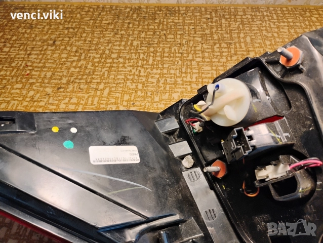 Заден ляв стоп за Мерцедес ML-W166 A1669063301, снимка 6 - Части - 52147070