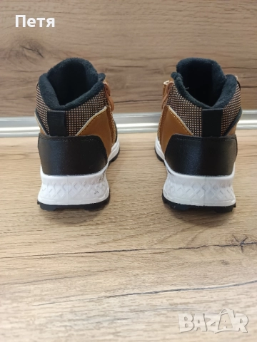 Детски зимни обувки 28,31, снимка 5 - Детски боти и ботуши - 52503767