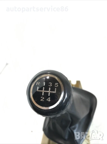 Лост за скоростен лост селектор скорости за KIA Cerato 1.5 CRDi (2004), снимка 2 - Части - 53247081