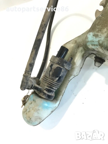 Казанче за течност за Jeep Patriot (2008) 05303789AF, снимка 3 - Части - 53511221