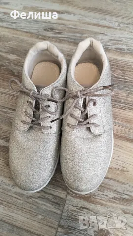 Холограмни Блестящи Маратонки Уникално Нюансиращ Цвят Хамелеон, снимка 5 - Маратонки - 50150158