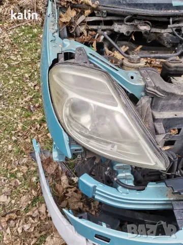 Продавам фарове от Пежо 807