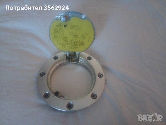 Капачка за резервоар за ауди тт, снимка 2 - Части - 40593860