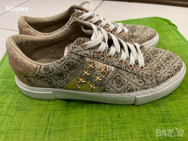 Спортни обувки Guess, снимка 4 - Маратонки - 36744229