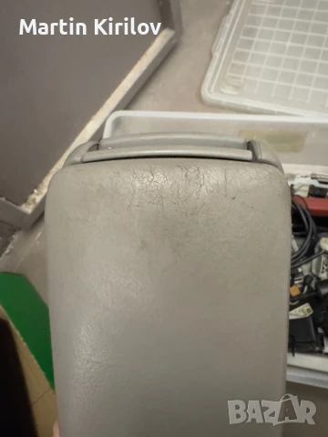 Подлакътник Audi A6 C5, снимка 2 - Части - 50841781