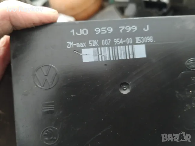 Комфорт модул за Volkswagen Golf IV, 1J0 959 799 J ,1J0959799J, снимка 3 - Части - 48482794