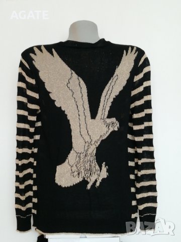 Ефектна жилетка без копчета в черно и златисто