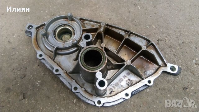 Капак магнит за разпределителен вал Мерцедес 124 2.2 150кс, снимка 2 - Части - 32737035