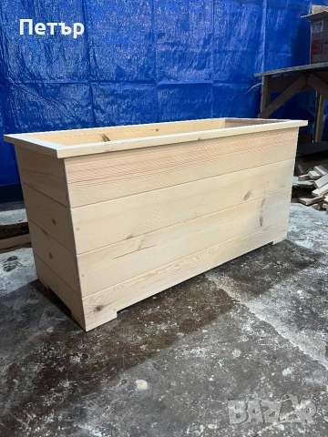 Дървени кашпи за цветя