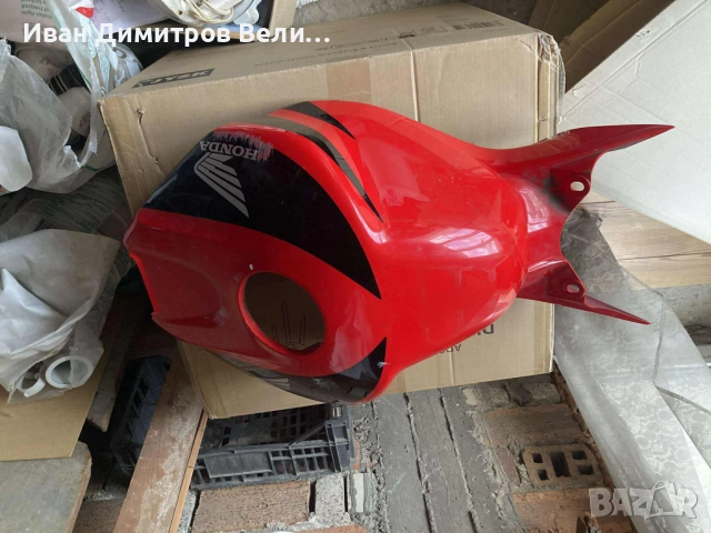 Оригинален спойлер за Honda CBR 1000 rr 2006 за резервоар, снимка 3 - Аксесоари и консумативи - 52991990