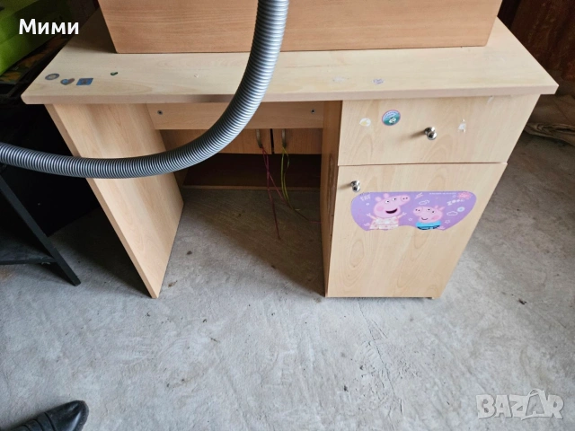 подарявам детско бюро , снимка 2 - Бюра - 53296617