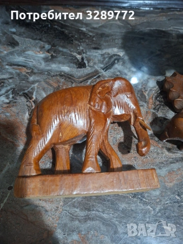 слонове.от дърворезби